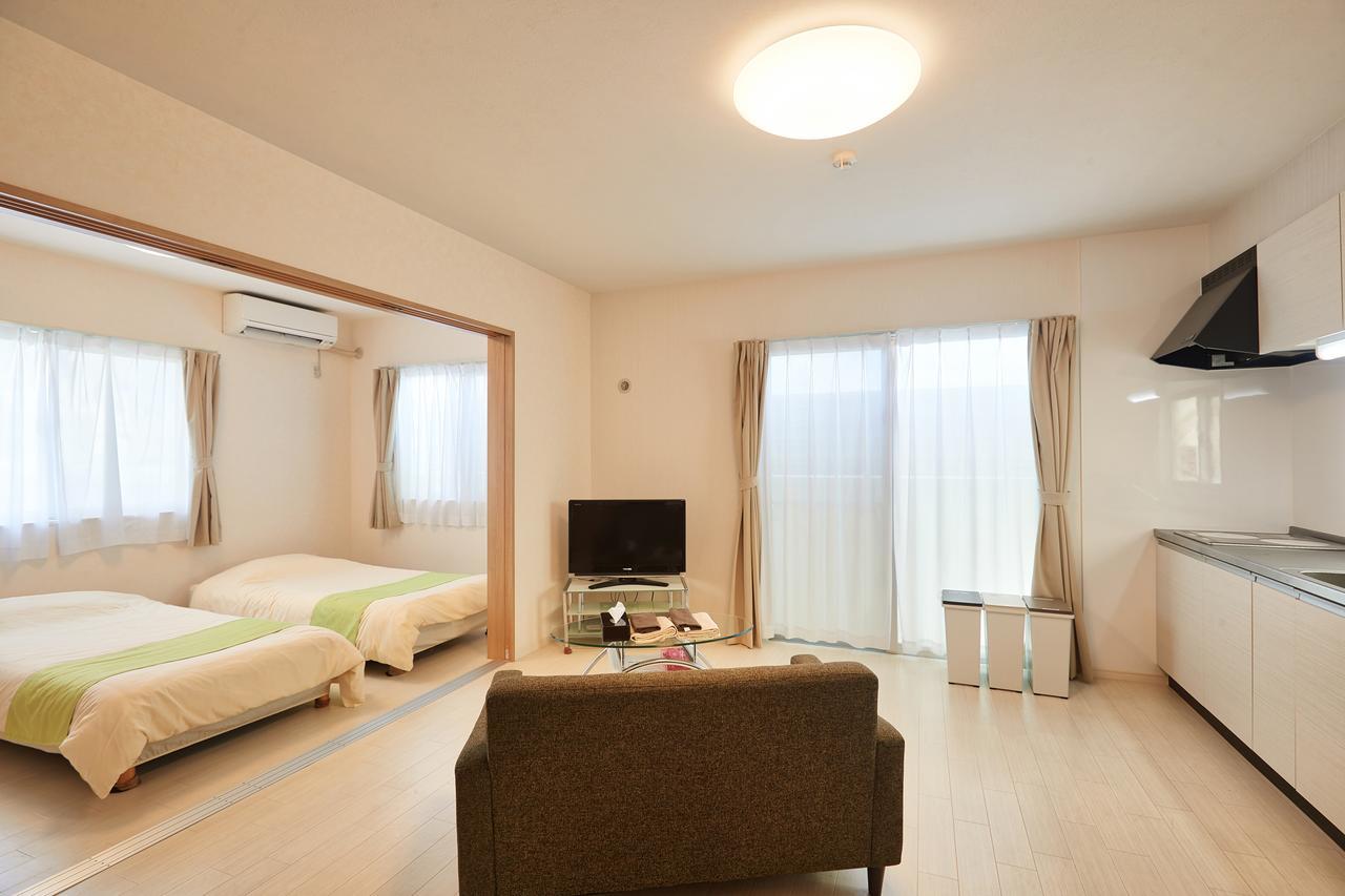 Rainbow Terrace Ginowan Apartment Екстериор снимка