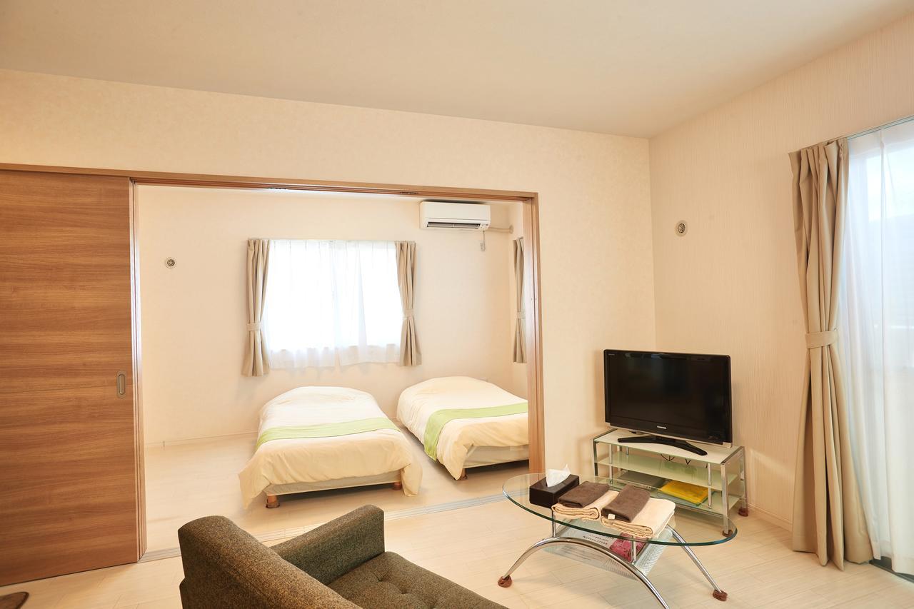 Rainbow Terrace Ginowan Apartment Екстериор снимка