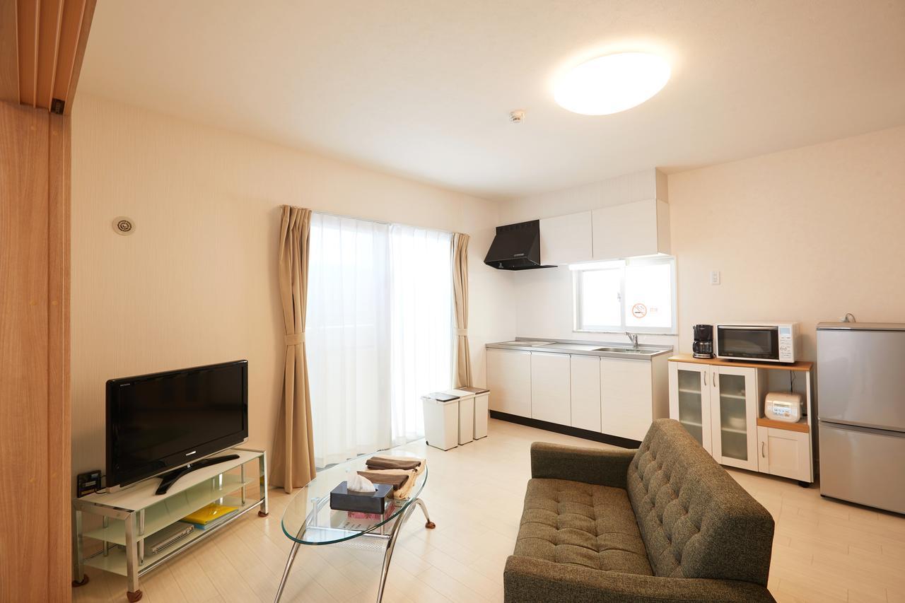 Rainbow Terrace Ginowan Apartment Екстериор снимка